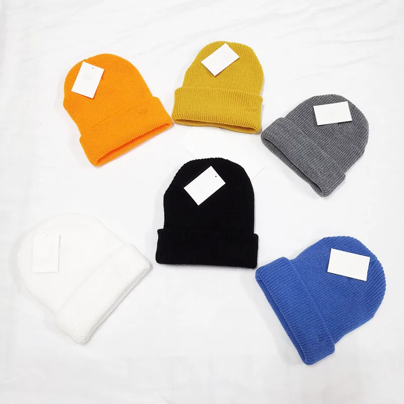 Kış Beanie Şapka Kadın Erkek Sonbahar Tasarımcısı Aksesuarları Açık Spor Kafatası Nakış Kapaklar Örme Şapka