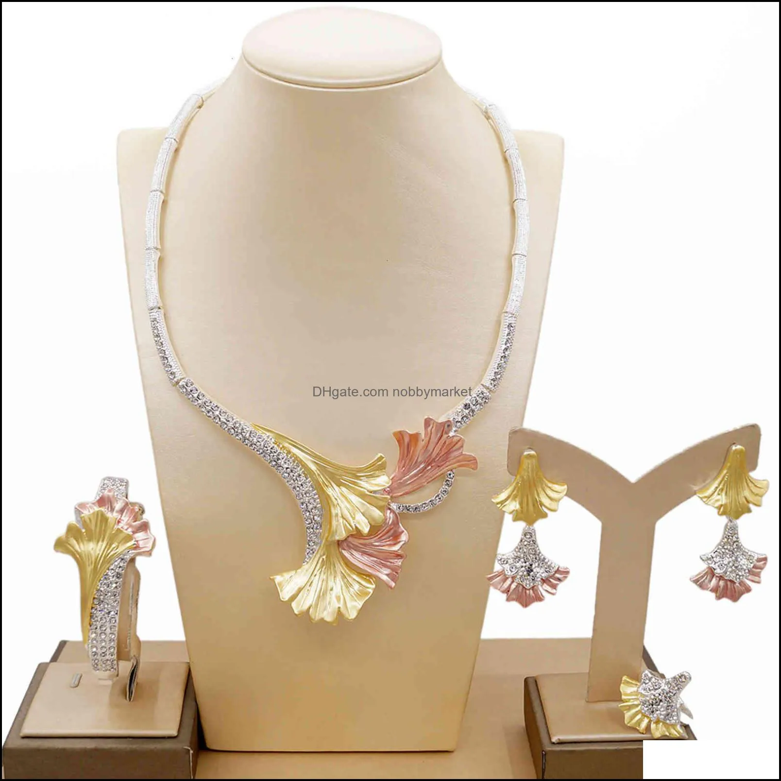 Brand Bracelet Earring & Necklace Dubai gold jewelry set diamond flower plant necklace earring bracelet ring bride femal