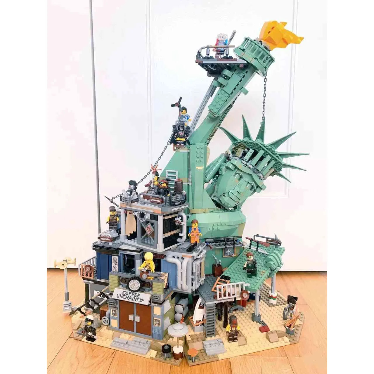 New Arrival Welcome To Apocalypseburg 70840 Idea Children Building Block Toy For Creativity Cultivation Best Birthday Gift X0503