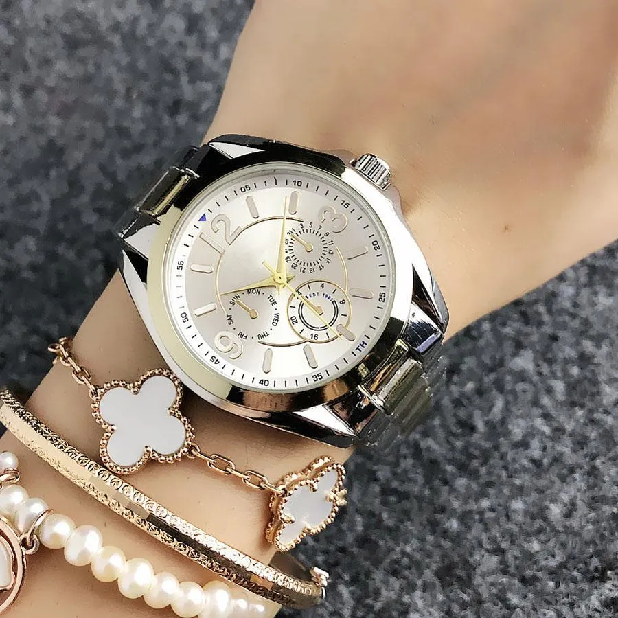 Montre-bracelet pour femmes Style drapeau en acier bande métallique montres à quartz 2022 mode hommes montres en acier inoxydable doré montre-bracelet à quartz de luxe hommes d'affaires montre décontractée