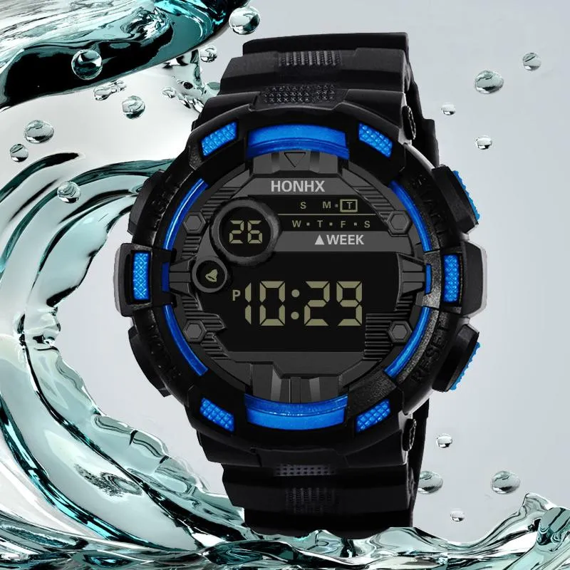 Relojes de pulsera Reloj LED digital de moda Reloj de fecha a prueba de agua Estilo de deporte fresco Correa electrónica al aire libre con cuatro botones Reloj de pulsera Relog