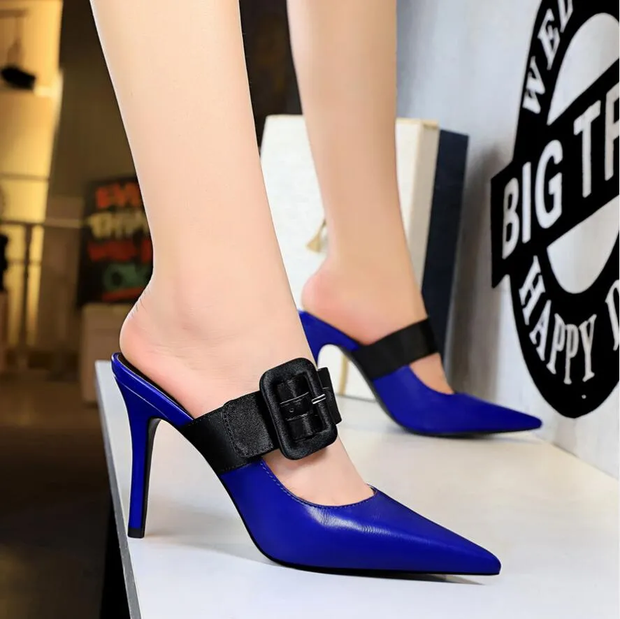 Escarpin gros talon noir 2025