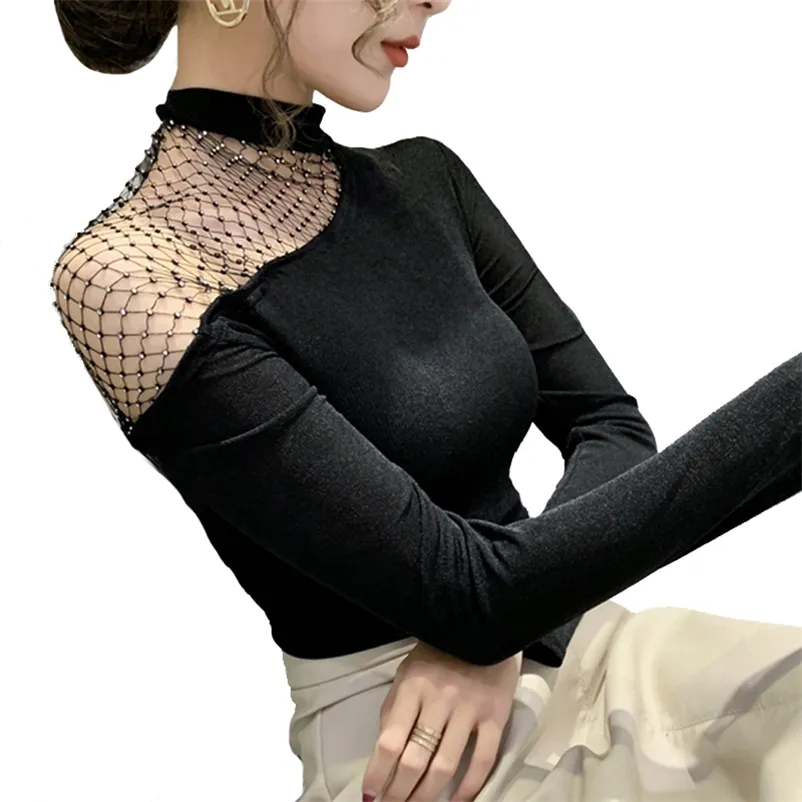 T-shirt senza spalline sexy a maniche lunghe in stile coreano Slim Donna Autunno Primavera Cuciture a rete Top Fashion Scava fuori la camicia 210722