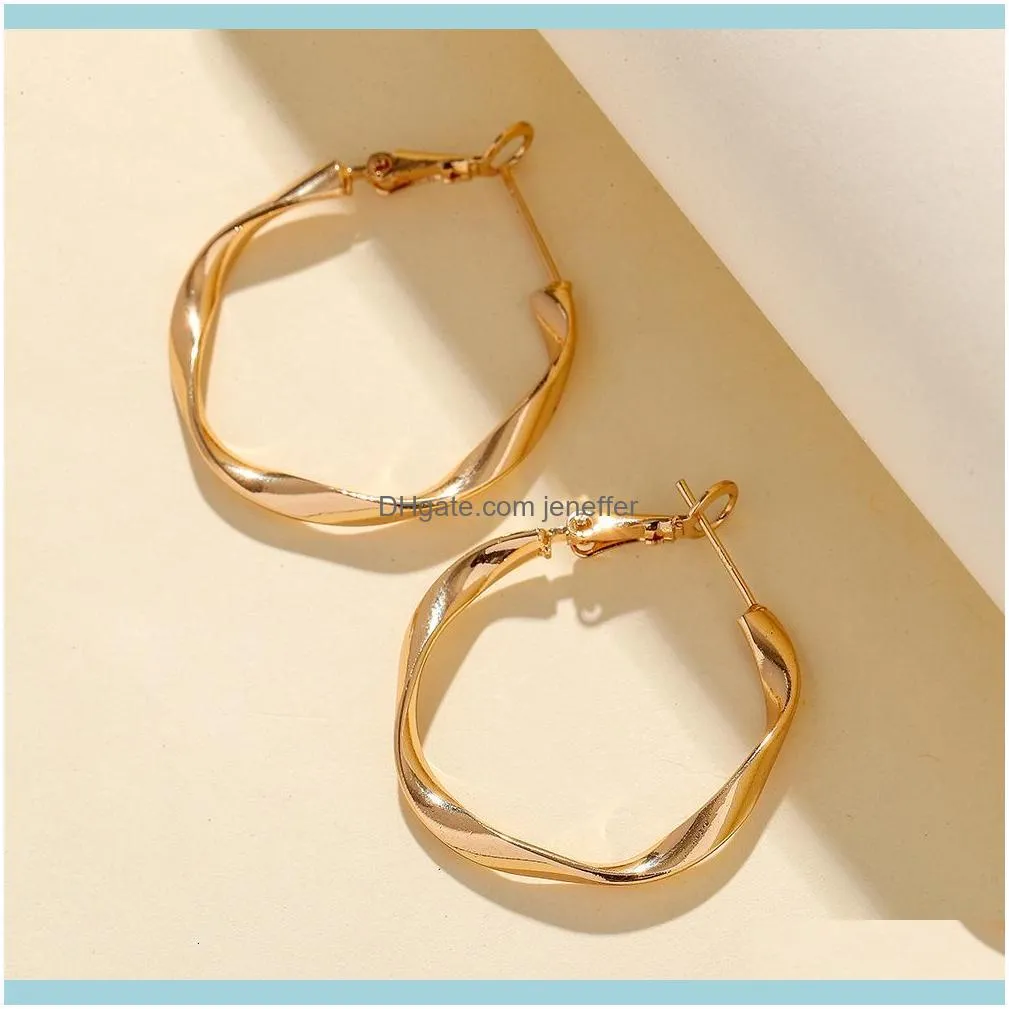 Fashion simple classic twist line cold C-shaped wind niche design Circle Earrings