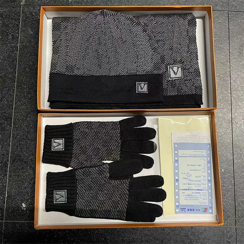 Designer Herr 22ss Beanie Scarf Handske Set Lyx Hatt Stickade Kepsar Skid Scarves Mask Unisex Vinter Outdoor Mode Sets