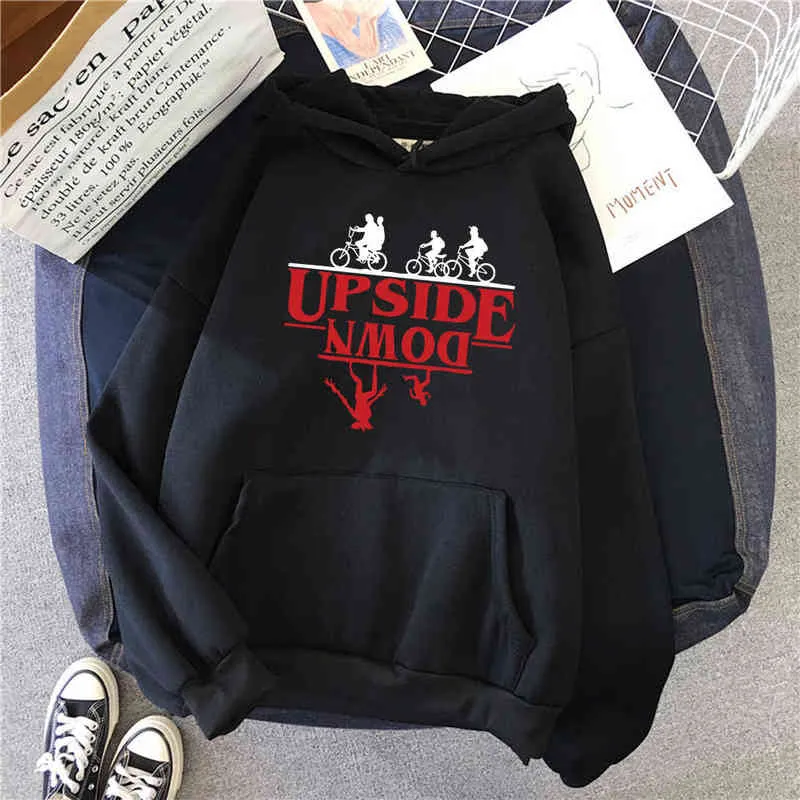 Stranger Things Tryck Man Luvtröja Långärmad Ficka Lös Hooded Kläder Unisex Mode Tecknade Hoody Topp Anime Punk Huvtröjor H1227