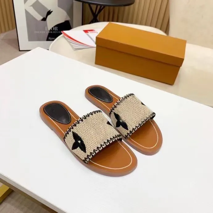 2021 women slippers top quality outdoor banquet Slide shoes pp straw summer leather sandals multicolor flat heel Mule letter Size 35-42