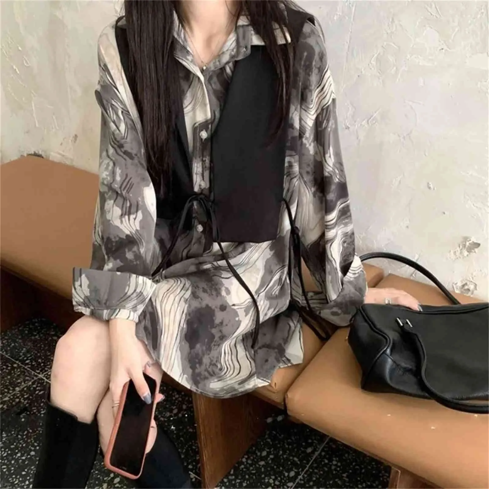 Vintage Chic Casual Abstract Ink Printing Long Sleeve Women Blouse Tunic Shirt Turn-Down Collar Loose Oversize Ladies Tops 210619