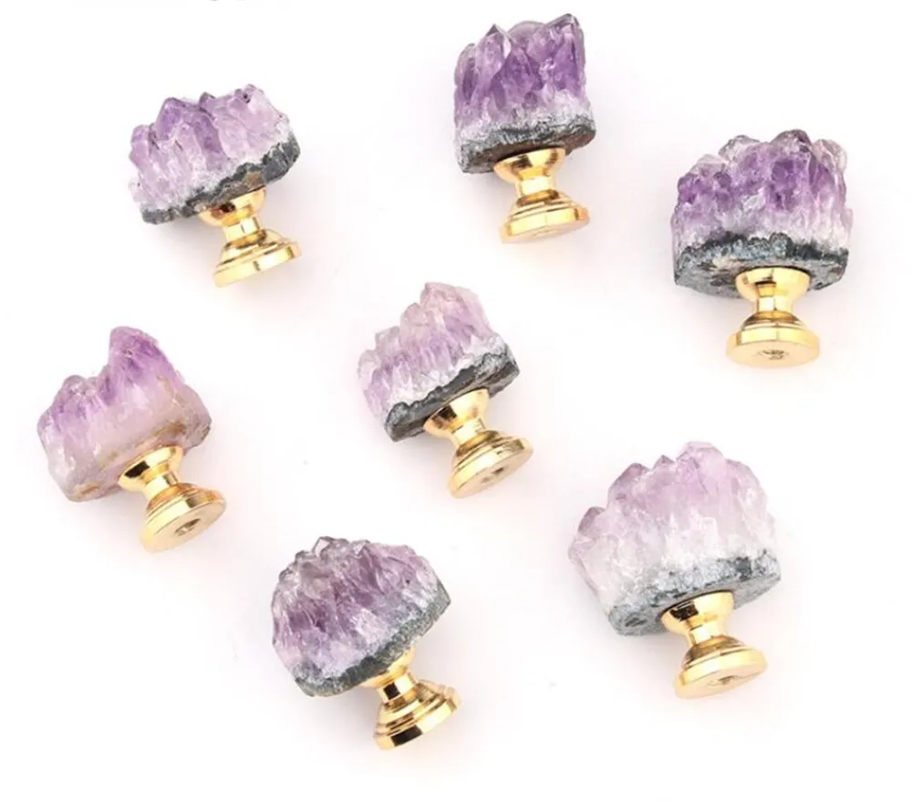 Partihandel Hem Natural Amethyst Crystal Knobs Cabinet Stone drar ädelstenhandtag för skåplådan Kontoret