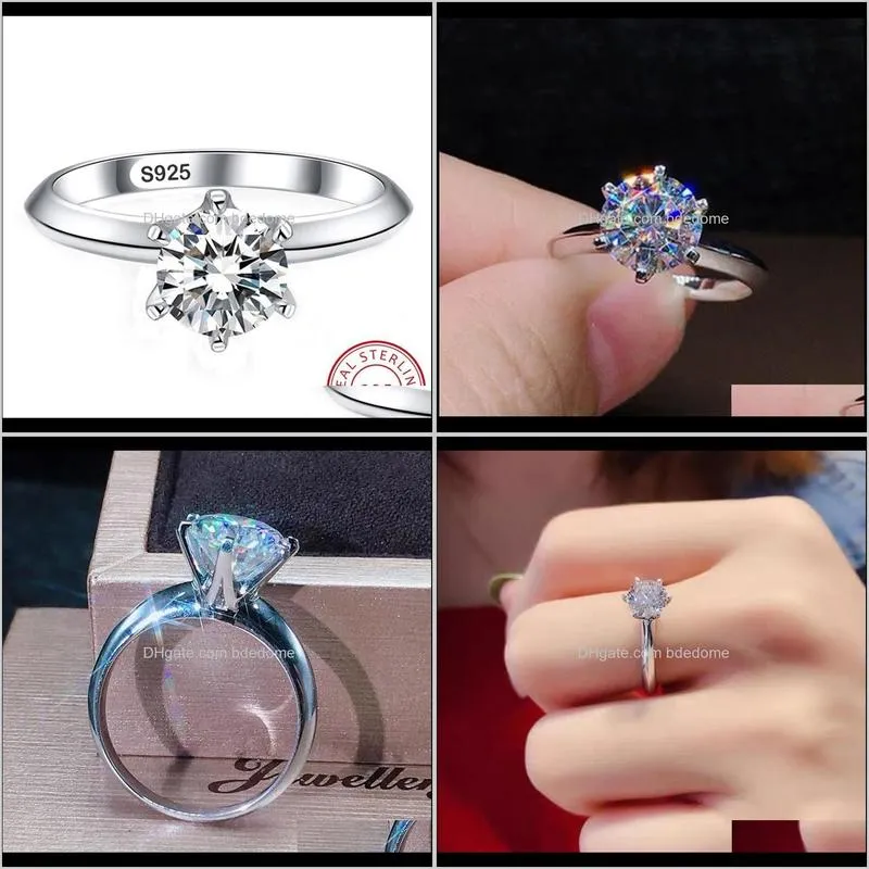 Band smycken droppleverans 2021 White Solitaire Ring 925 Sterling Sier Diamond Engagement Wedding Rings for Women UVTRB235S