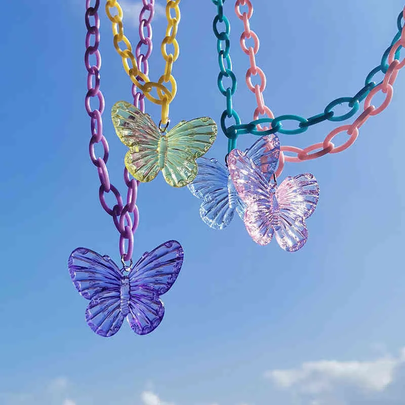 Hip Hop Transparent Resin Butterfly Butterfly Pendant Chain For