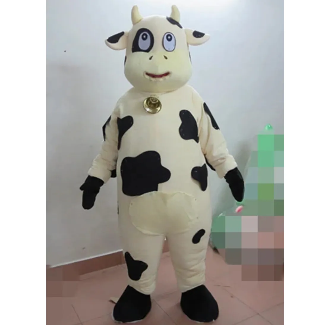 Traje de mascote de vacas de Halloween de alta qualidade dos desenhos animados vaca leiteira personagem de tema de anime tamanho adulto festa de aniversário de carnaval de natal vestido extravagante