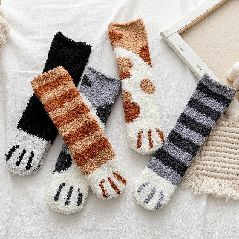 Automne hiver enfants dessin animé Animal chaussettes nouveau-né chaussons bas pour bébé garder mignon enfant en bas âge chaud corail polaire plancher Stock