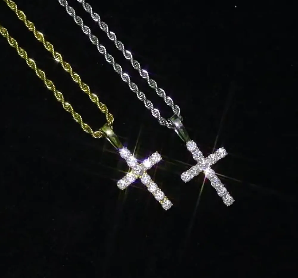Iced Out 925 Sterling Jesus Cross Collar con colgante con cadena de cuerda de 24 pulgadas Micro Pave Moissanite Hiphop Jewelry
