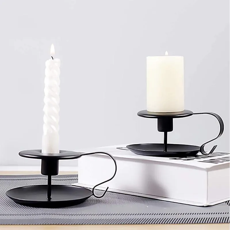 Ljushållare Iron European Style Candlestick Stativhållare Vintage Retro Classic Candelabra Matte Black för bröllopsmiddagsfest