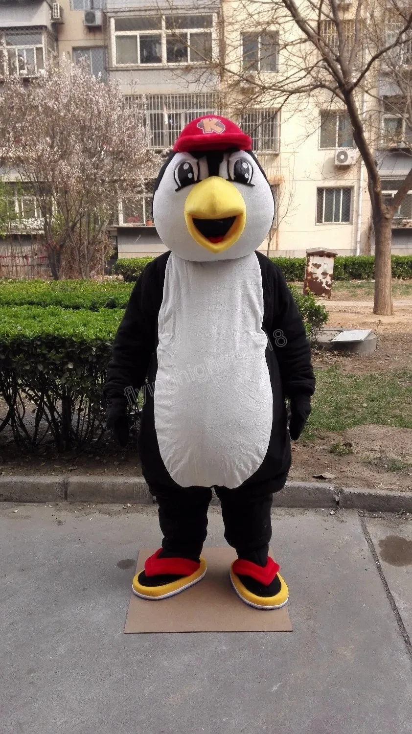 Hallowee cute penguin Mascot Costume Top Quality Cartoon Anime theme character Carnival Adult Unisex Dress Christmas Birthday Party Outdoor Outfit