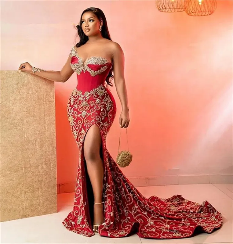 Arabe Aso Ebi Style Plus Taille Robes De Bal Courtes Sexy Une Épaule Balayage Train Dentelle Appliques Fornal Soirée Ocn Robes Pour Fille Noire Robes De Novia