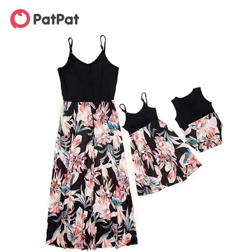 Summer Printed Stitching Matching Sleeveless Dresses Outfits Mommy and Me Clothes 210528