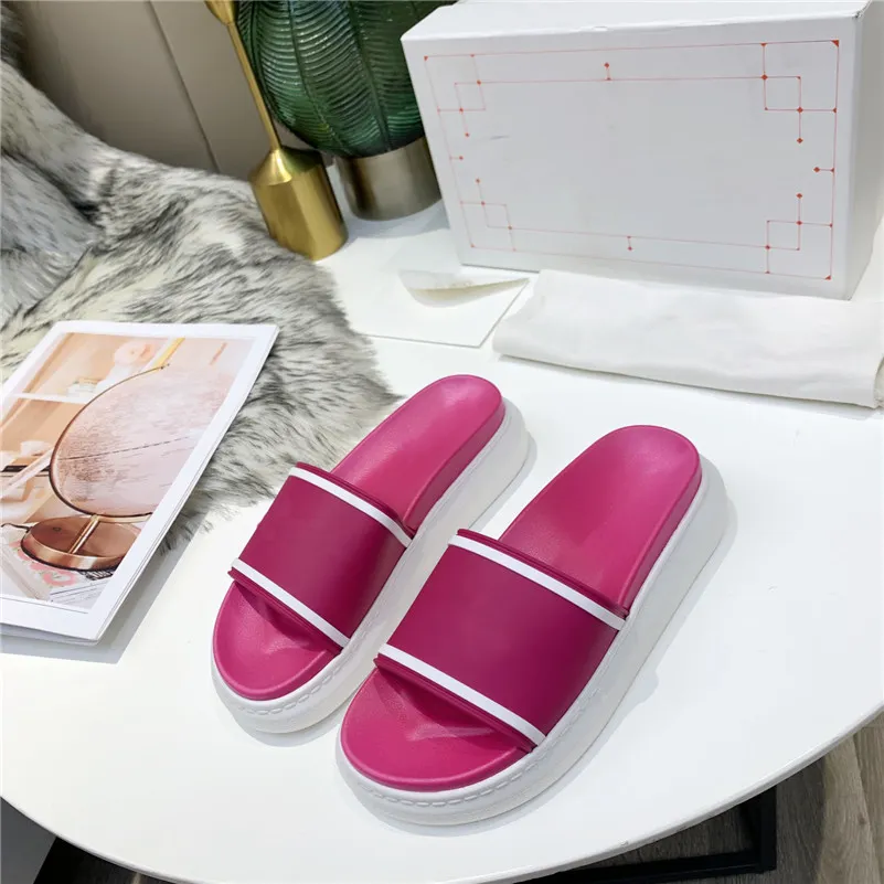 Slippers For Lovers Men Women Slide Sandals Luxurys Designer Shoes Top Quality Summer Fashion Wide Flat Flip Flops With Box And Dust Bag