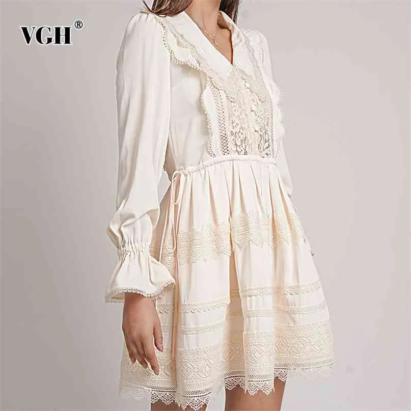 Robe vintage en dentelle blanche patchwork pour femmes revers évasé manches longues taille haute taille élégante mini robes femme été 210531