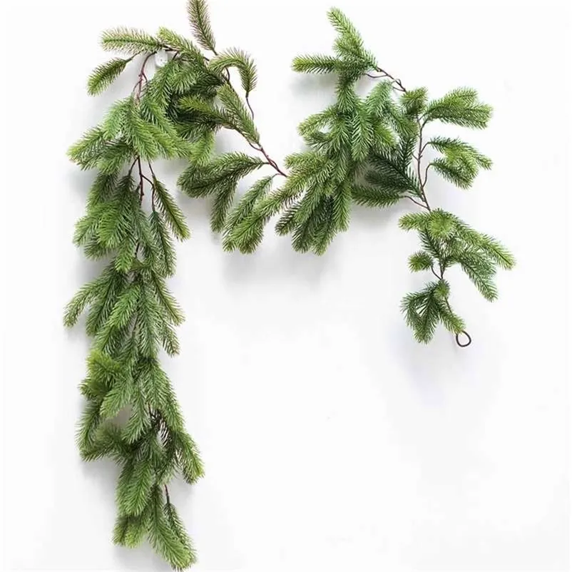 Konstgjord julkrans murgröna vinne säsongsbetonade tallar nålar Cypress Garland grönska växt för Xmas hem Halloween vinter dekor 211122