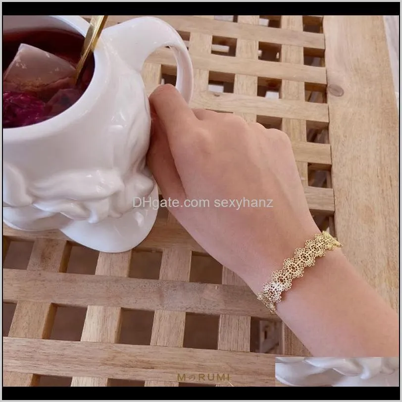 new trendy gold silver color zinc alloy hollow out vintage bracelet and bangles fashion for women party jewelry