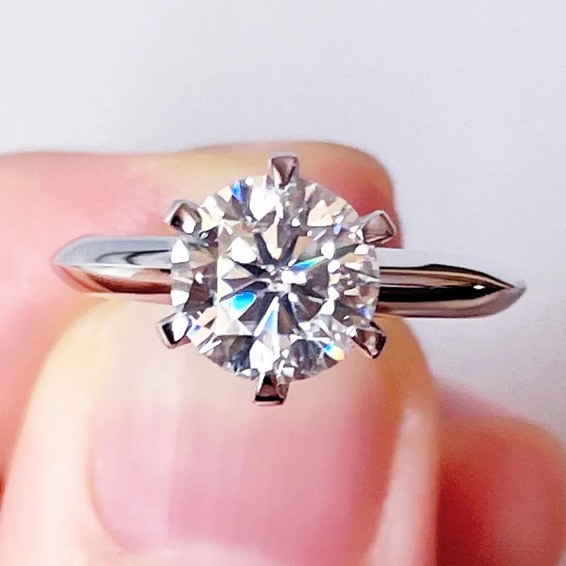 Su anello Moissanite autentico da 2CT, dimensione 6 poli, 8 mm, semplici anelli di diamanti classici in argento 925 per le donne, ragazze, regalo di nozze