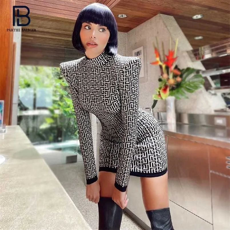 PB Chic Geometric Jacquard Mini Dress Long Sleeves Stand Collar Celebrity Party Club Bandage Vestido 211221