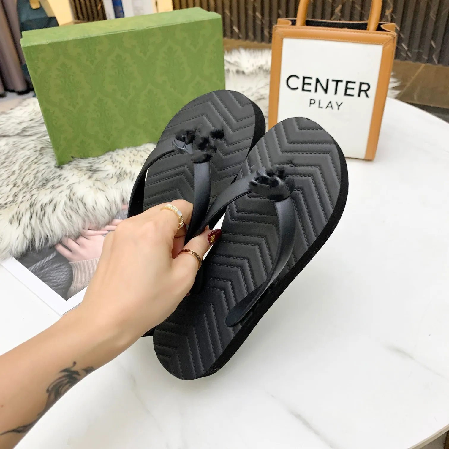 Women Slippers Spring and summer Fashion Grapes Discount Thin Black Flip Flops leisure Shoe Ladie Beige Shoes Sandals Flippers high quality