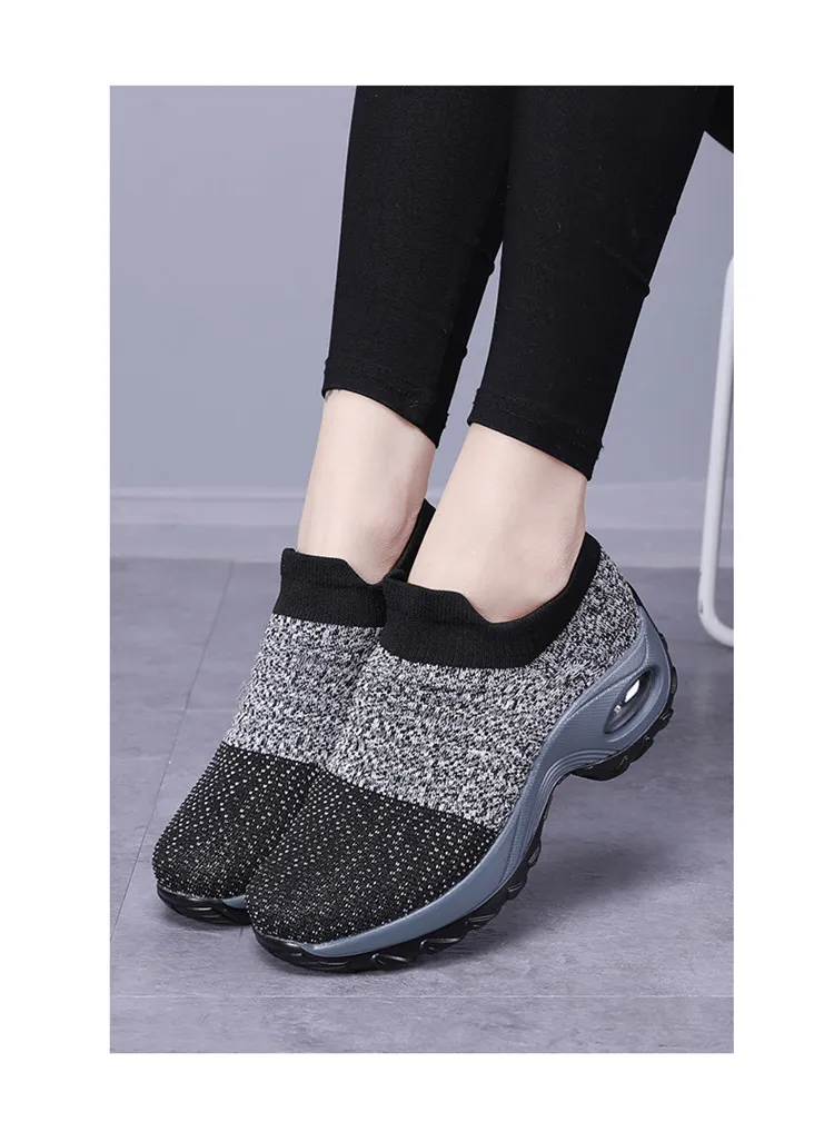 2022 large size women's shoes air cushion flying knitting sneakers over-toe shos fashion casual socks shoe WM2220