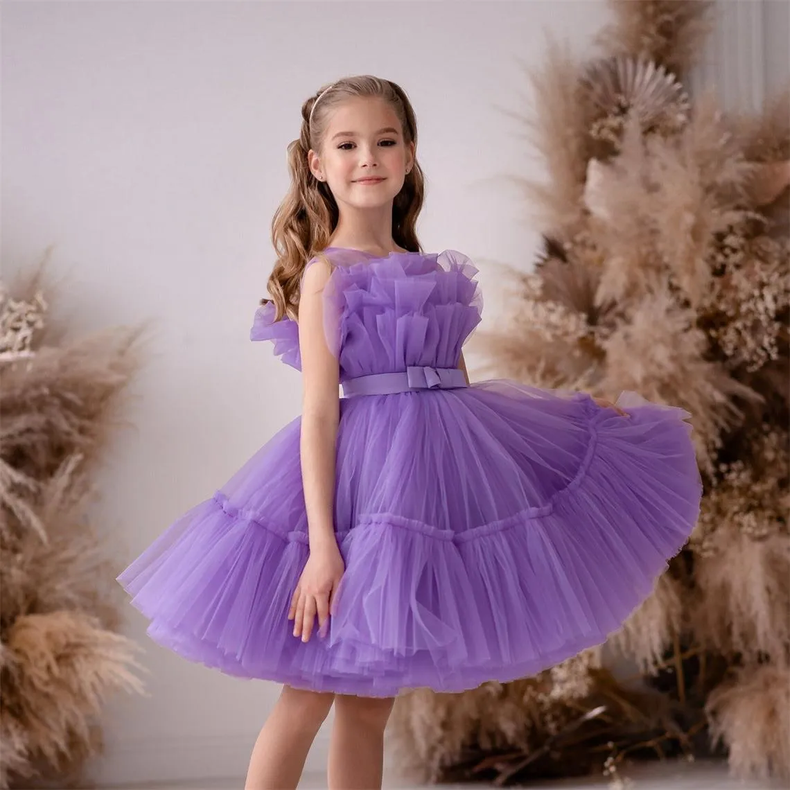 Sheer Sleeveless Flower Girl's Dresses Knä Längd Puff Pageant Gowns Tiered Tutu Födelsedag Celebrity Party Dress