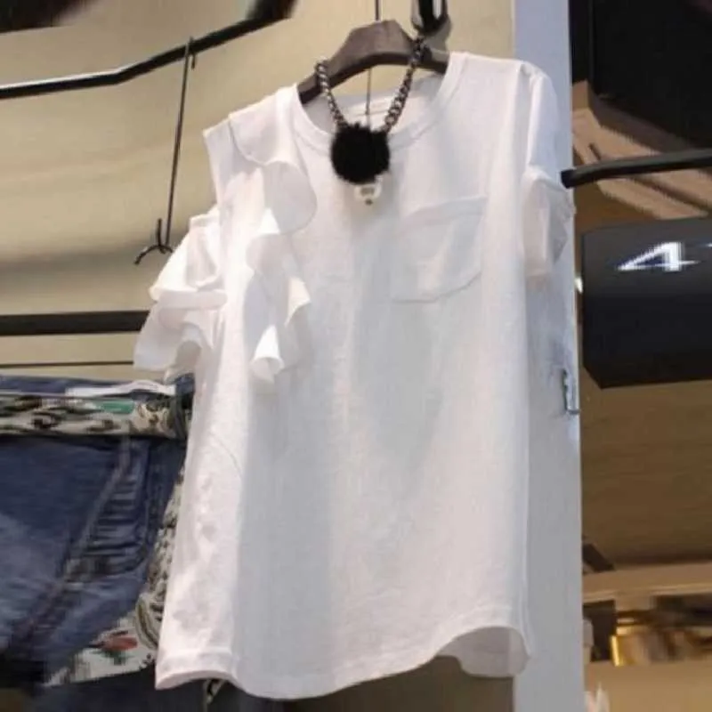 春の夏のフリルパッチワークオフショルダーの中空下半袖ソリッドホワイトTシャツ女性のトップ210615