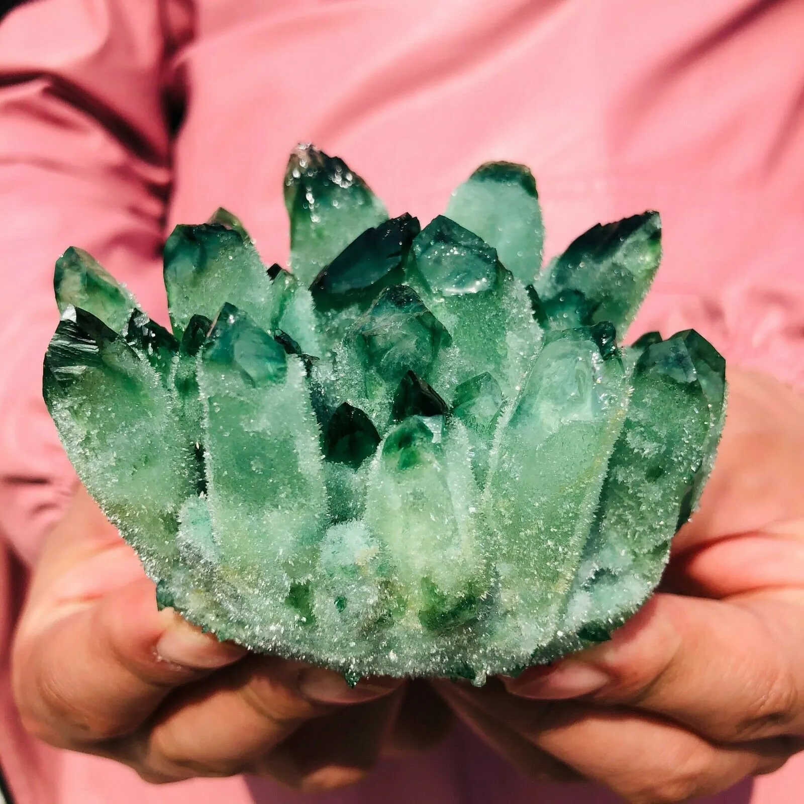 Stort Crystal Cluster Natural Green Phantom Quartz Stone Cluster för dekorationgåva