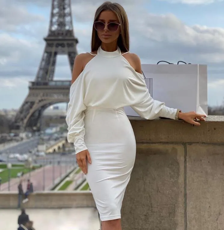 Casual Winter Dress: Luxury Sexy Long Sleeve Backless Pearl Chain Black and White Women's Designer Fashion Evening Party Vestido