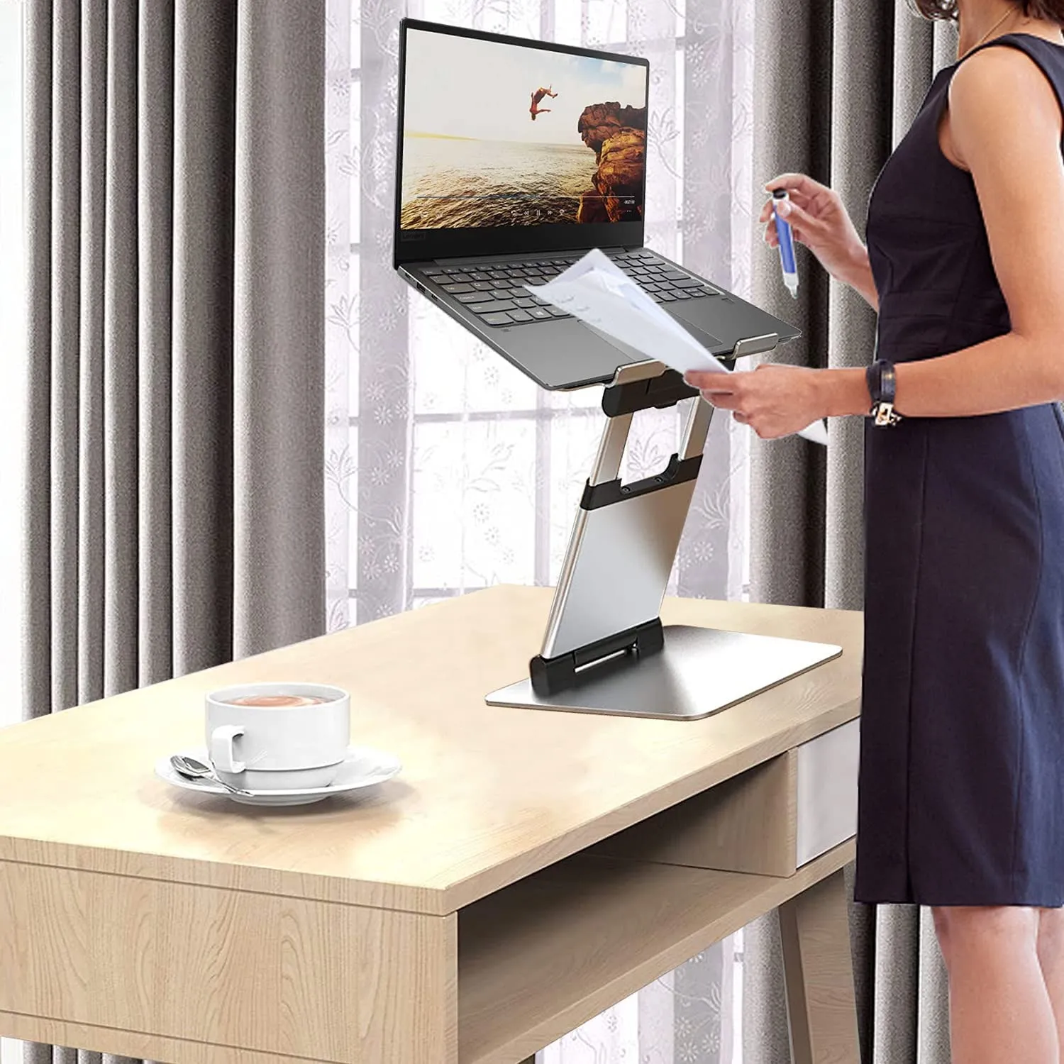Supporto da scrivania per tablet con base rotante a supporto da scrivania regolabile in metallo per iPad supporto per schermo multi angolo solido | Leroy Merlin Supporto da scrivania per tablet con base rotante a supporto da scrivania regolabile in metallo per iPad supporto per schermo multi angolo solido | Leroy Merlin