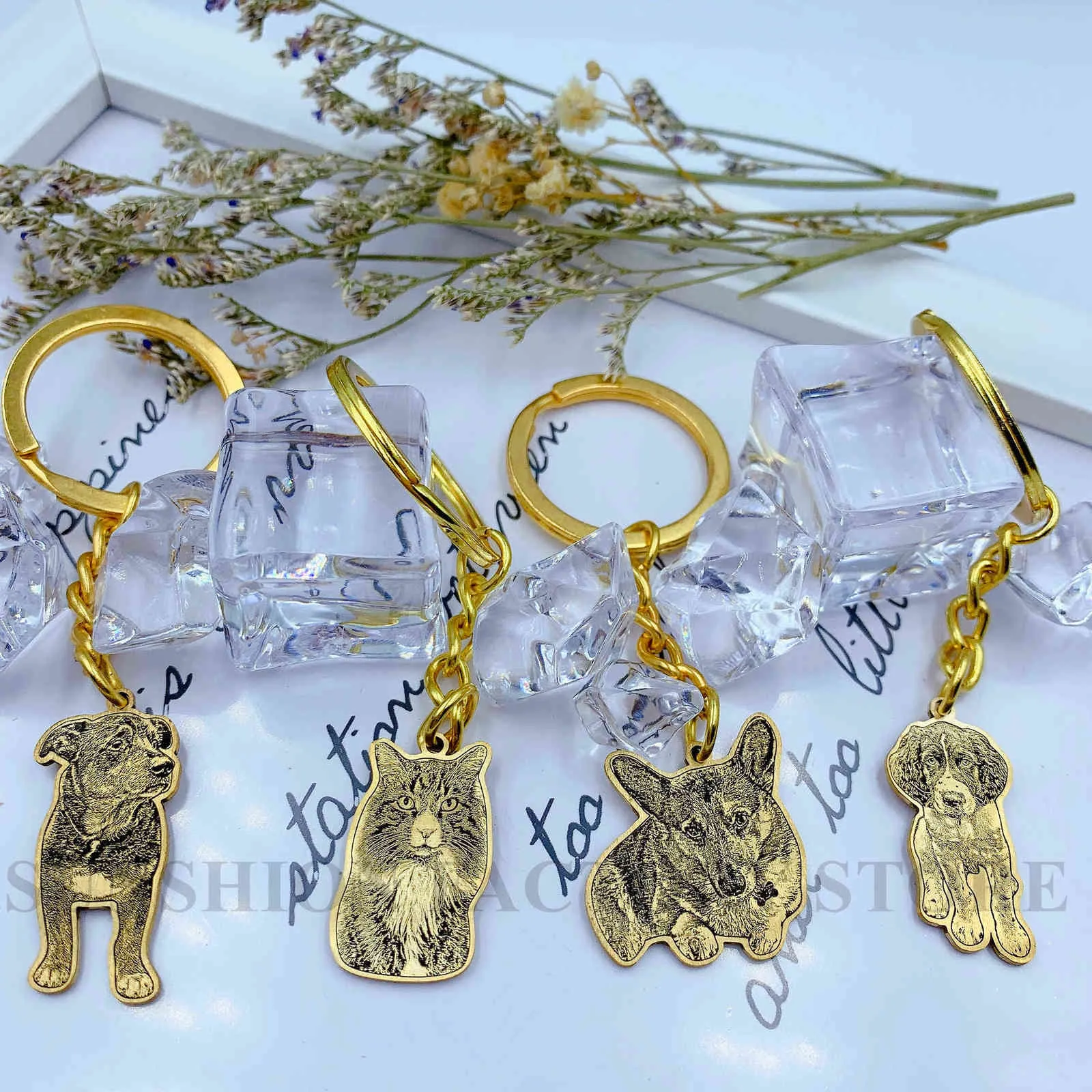 Skräddarsy Pet Gold-Plated Keychain Foto Nyckelring för Memorial Gift Graverad bild och texter för husdjur H0915