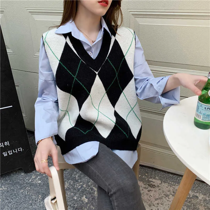 Vintage Argyle V Neck Sweater Vest For Women Sleeveless Plaid Knitted  Oversized Sweater Vest Women In Preppy Style For Casual Autumn Wear C 223  210915 From Jiao02, $19.21