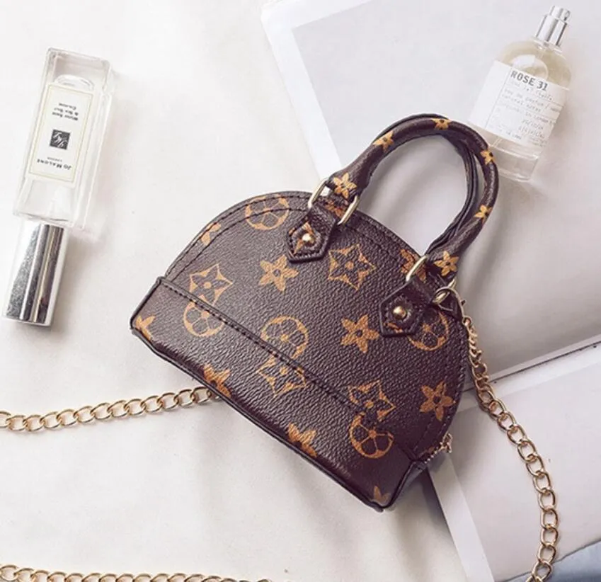 Little girl lv purse deals