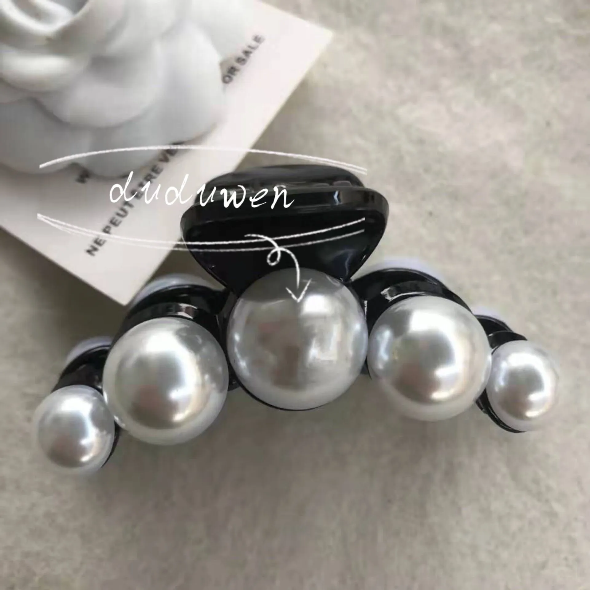 French Acetate Pearl Hair Clip 2.75\'\' Claw Hair Accessory Durable Elegant Pearl Acetate Claw Clip – Locks & Mane main image 2