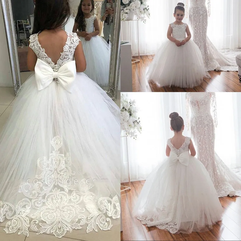 2022 Leuke witte kant kleine kinderen bloem meisje jurken prinses juweel hals tulle applique puffy floral formele slijtage party communie pageant jurken sweep trein met boog