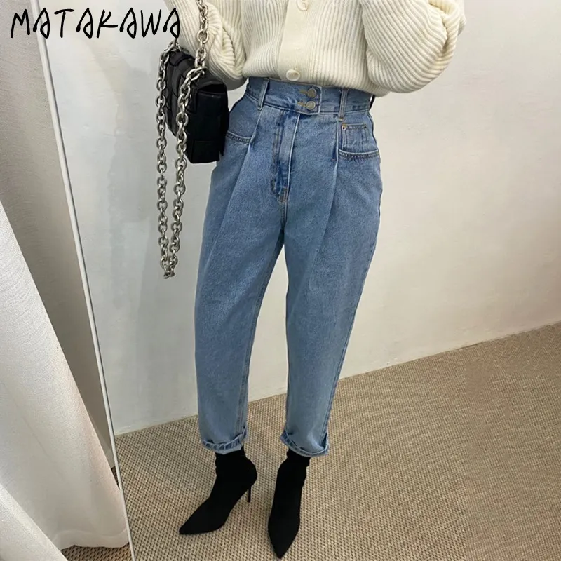 MATAKWA coréen Vintage lavage bleu femmes pantalon insérer poche plissé femme jean deux boutons taille haute mince jean droit 210513