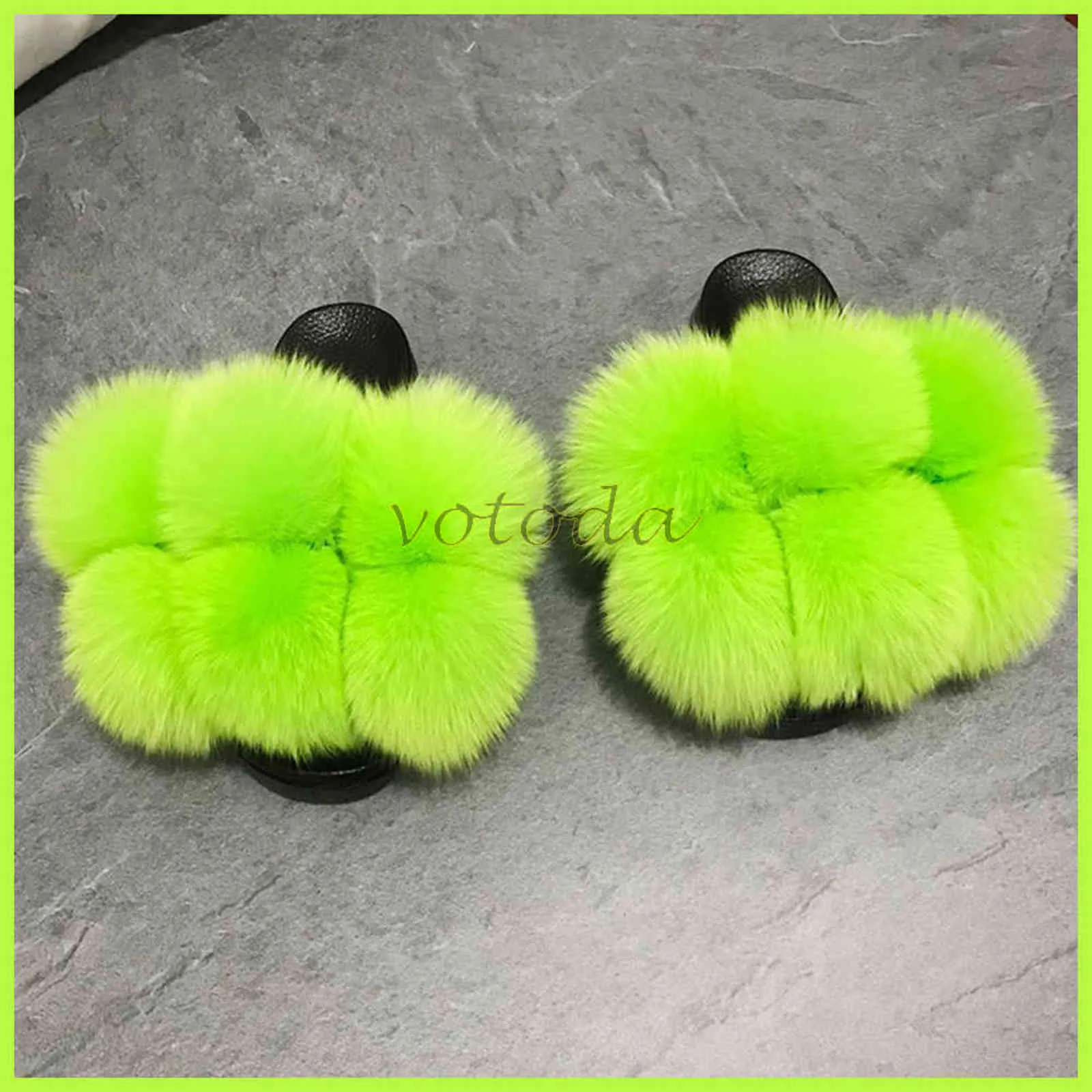 DHgate 2024 Cozy Faux Fur Slides for Women Fluffy Raccoon Sandals with Rainbow Accents Shoes Accessories