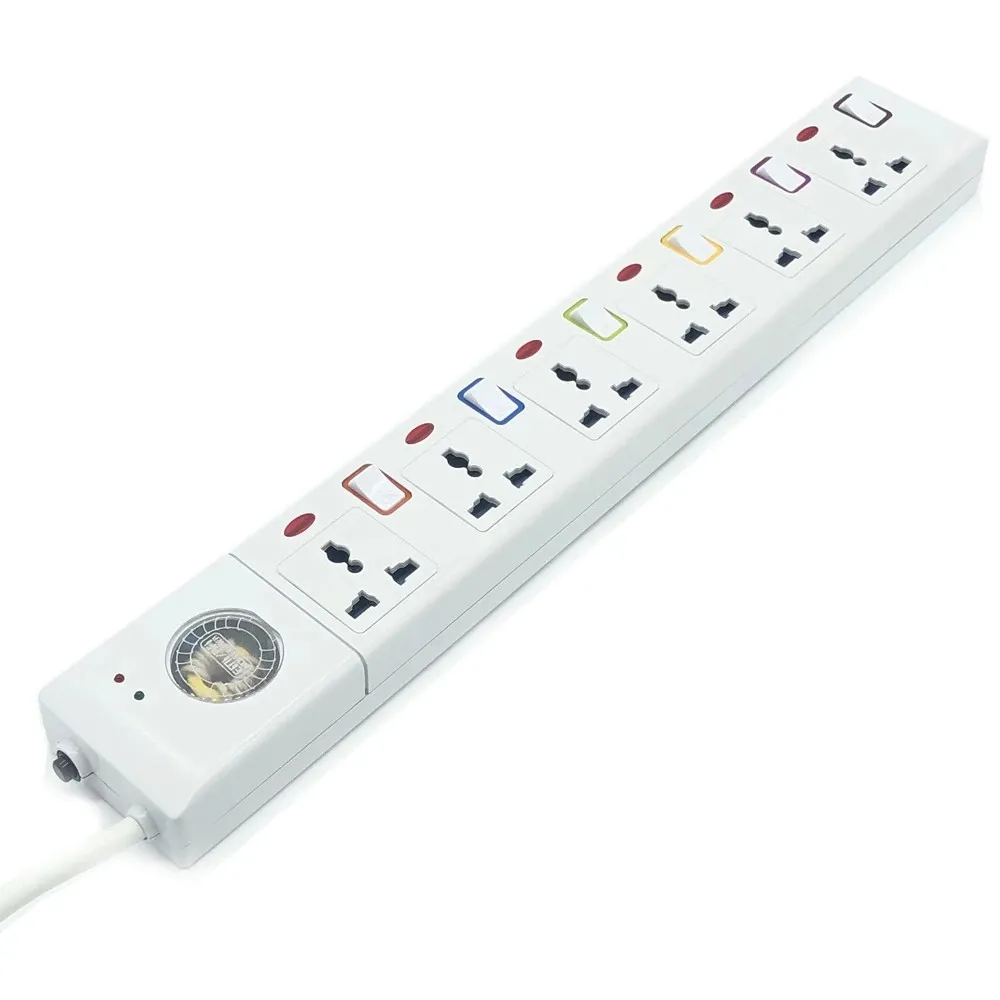 Power Plug Strip Surge Protector 6 Way AC Universal Outlets EU / US / AU / UK Sockets Lightning Individual Switch 3M USA Vägguttag Power Outlet Extention Cord Converter