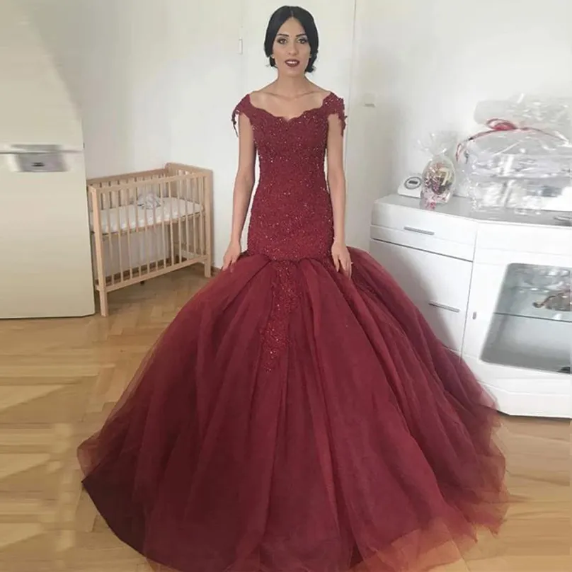 Burgundy Off Shoulder Lace Mermaid Prom Dresses Appliques Sweep Train Beaded Sequins Formal Evening Gowns