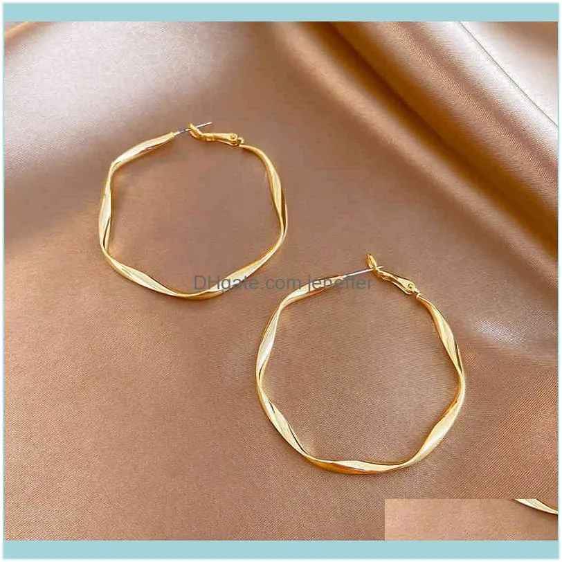 FactoryTF0B temperament female Spiral twist Korean wind Circle personality exaggerated simple Earrings ear buckle