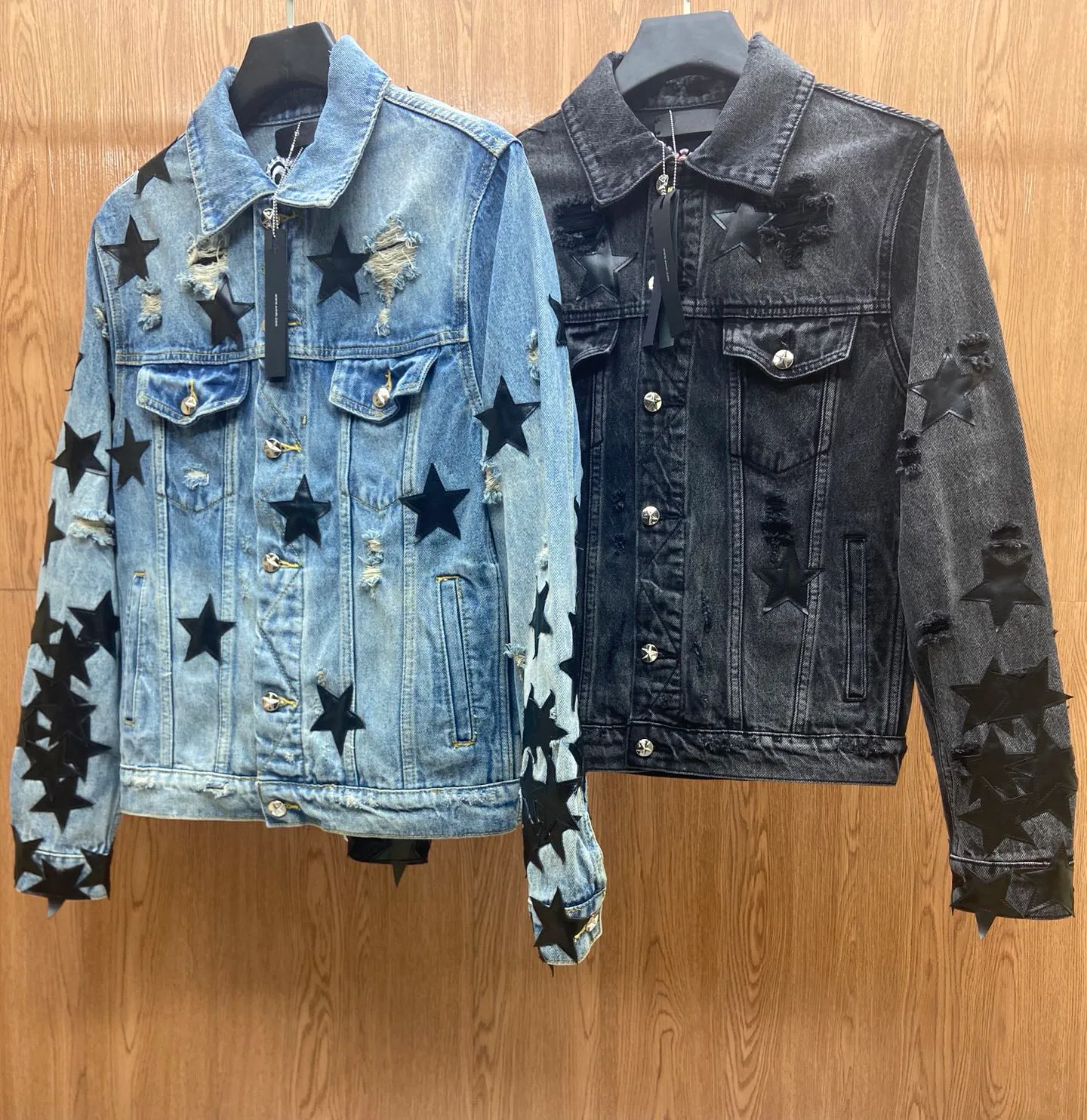 2022 Vår och höst Ny Luxury Denim Jacket ~ Högkvalitativ Läder Pentagram Stitching Hole Design US Storlek S-XL Street Style Mens Enstaka Jacka