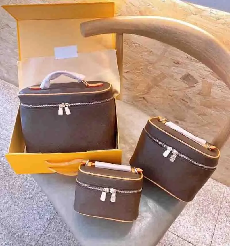 Lady Cosmetic Bags Fashion Makeup Bag Women Designers Toiletry Travel Pouch Ladies Purses High Quality Handbags