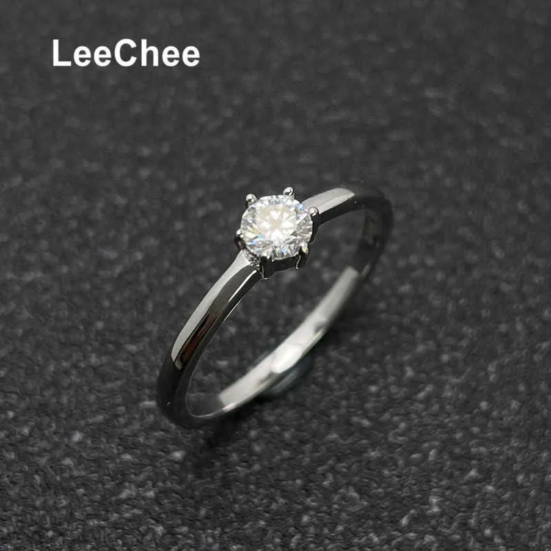 0.3CT Anello Moissanite 4 MM Eccellente Taglio Lab Diamante Gioielleria Raffinata Donne Anniversario Regalo Test Superato Reale 925 Sterling Silver