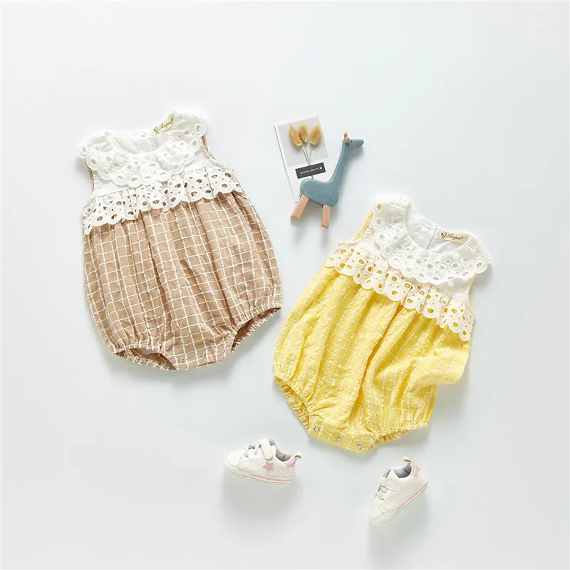 Verão Meninas Meninas Rendas Stitching Stitching Sem Mangas Romper Newborn One-Peça Escalada Roupas Infantil Princesa Jumpsuit S1062