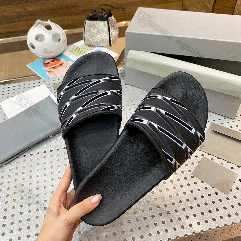 Mens Womens slider Slippers slides Sandals rubber flat platform sole slipper Paris POOL SLIDE SANDAL foam EVA sliders 35-46